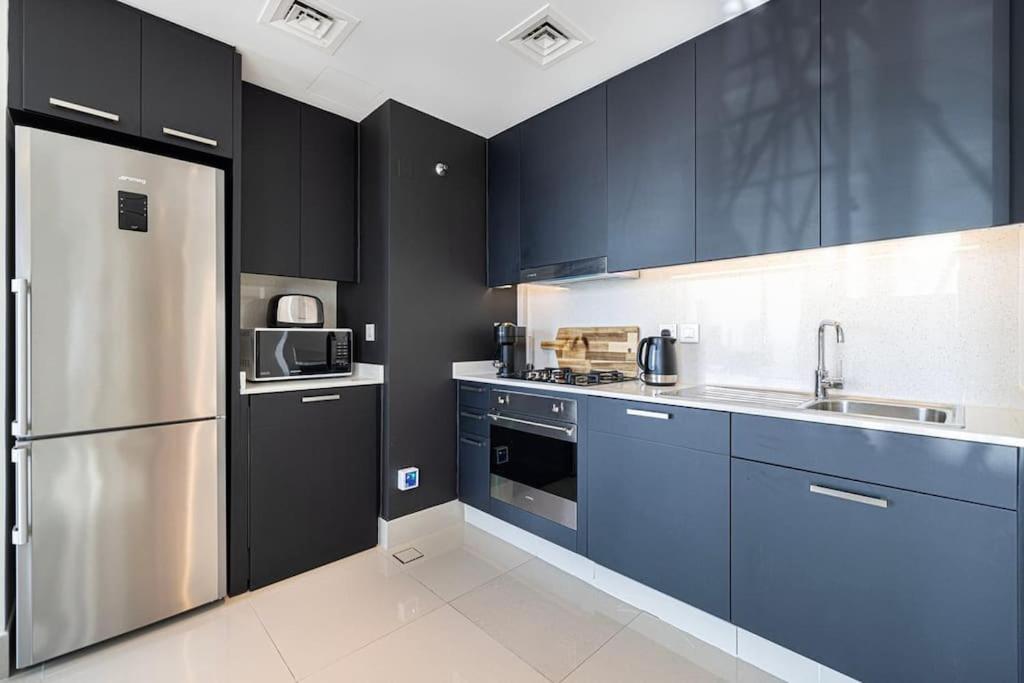 52nd Floor Unique 1 Bedroom * Dubai
